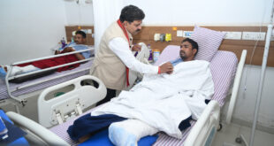 उपमुख्यमंत्री विजय शर्मा ने आईईडी ब्लास्ट में घायल जवानों से अस्पताल में की मुलाकात….