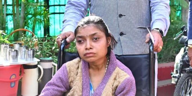 मुख्यमंत्री जनदर्शन में दिव्यांगजनों को मिली राहत: मुख्यमंत्री ने प्रदान किया बैटरी ट्राइसिकल, व्हीलचेयर और श्रवण यंत्र…