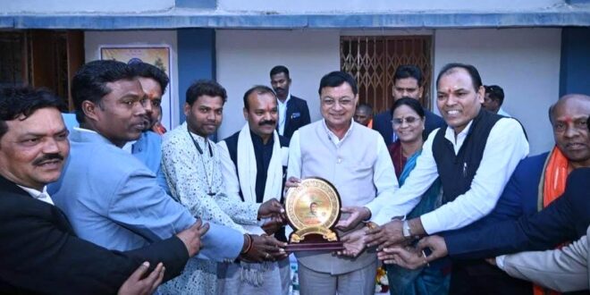 कैबिनेट मंत्री लखनलाल देवांगन धीवर समाज के नववर्ष एवं पारिवारिक मिलन समारोह में हुए शामिल….