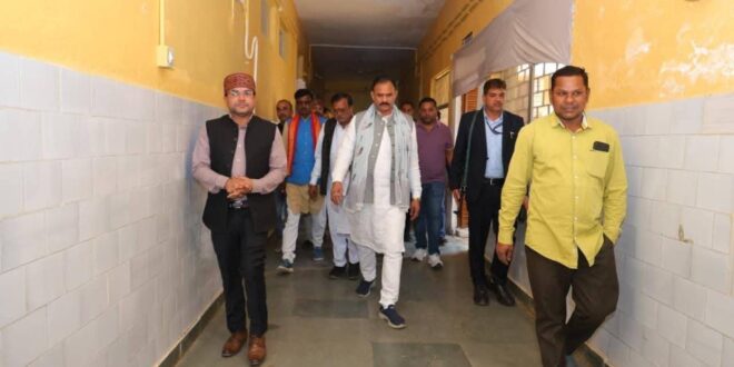 स्वास्थ्य मंत्री श्याम बिहारी जायसवाल ने सामुदायिक स्वास्थ्य केन्द्र बोड़ला का किया औचक निरीक्षण…..