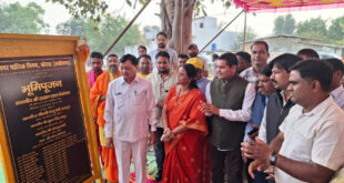 02 करोड़ से वार्ड क्र. 56 में बनेगा नाला, 38 लाख रू. से सरदार पटेल चौक का होगा सौंदर्यीकरण: उद्योग मंत्री लखनलाल देवांगन ने किया उक्त दोनों महत्वपूर्ण विकास कार्यो का भूमिपूजन…..