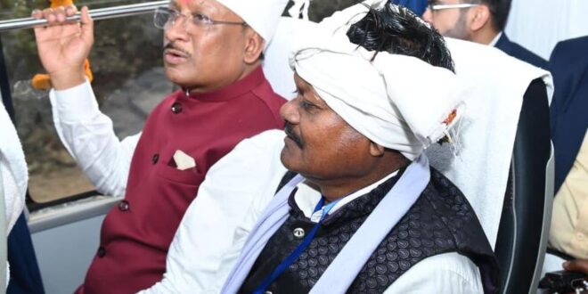 सुदूर वनांचलों को मिली कनेक्टिविटी की नई ताकत: मुख्यमंत्री साय ने किया कुरूसनार से बस में यात्रियों के साथ सफर….