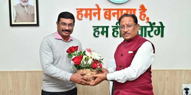 मुख्यमंत्री विष्णु देव साय से उनके नवनियुक्त सलाहकार आर. कृष्णा दास ने की मुलाकात….