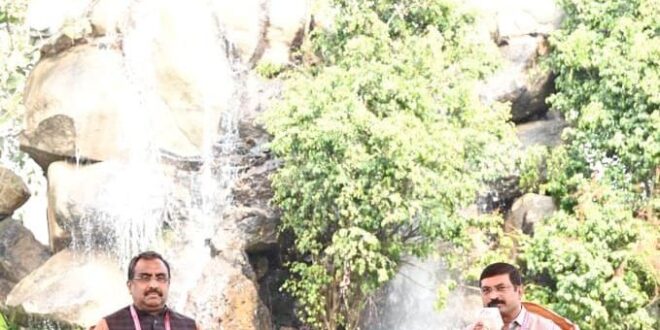 रायपुर साहित्य उत्सव में ‘भारत का बौद्धिक विमर्श’ सत्र बना वैचारिक मंथन का केंद्र…