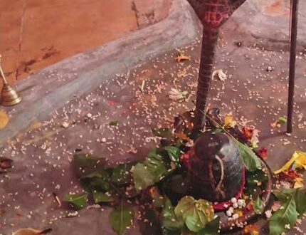 गुमला में यहां 2,000 फीट की ऊंचाई पर बसते हैं बाबा वैद्यनाथेश्वर, रामायण काल से जुड़ी है मान्यता