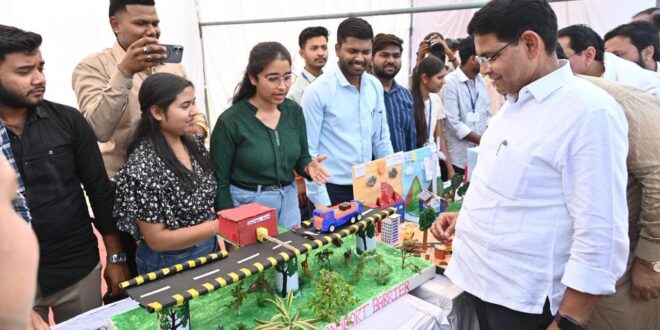 सकारात्मक सोच ही सफलता की कुंजी, युवा बदलेंगे भारत का भविष्य” – राजस्व मंत्री टंक राम वर्मा…..