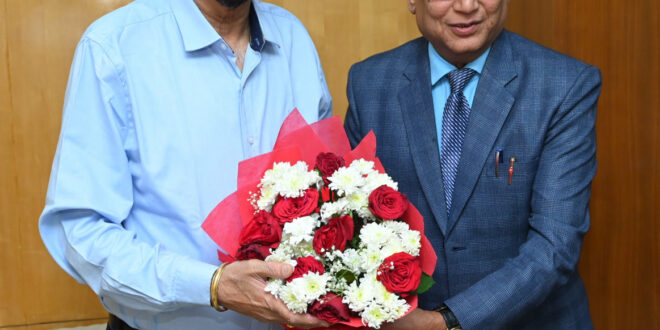 राज्यपाल रमेन डेका से राज्य उपभोक्ता विवाद प्रतितोष आयोग के अध्यक्ष गौतम चौरड़िया ने की सौजन्य भेंट….