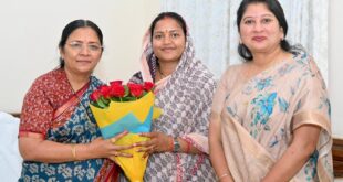 केंद्रीय महिला एवं बाल विकास राज्यमंत्री श्रीमती सावित्री ठाकुर से मंत्री श्रीमती लक्ष्मी राजवाड़े ने की सौजन्य भेंट….