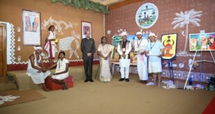 जनजातीय परंपराओं और संस्कृति पर आधारित भव्य प्रदर्शनी का राष्ट्रपति श्रीमती द्रौपदी मुर्मु ने किया अवलोकन…..