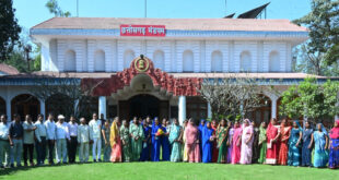 राज्यपाल के गोद ग्राम टेमरी के ग्रामीणों ने किया लोकभवन का भ्रमण….