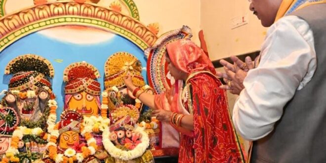 62वें जन्मदिवस पर मुख्यमंत्री विष्णुदेव साय ने श्री जगन्नाथ मंदिर में पूजा-अर्चना कर प्रदेशवासियों के सुख-समृद्धि की कामना की…..