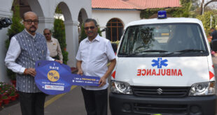 राज्यपाल रमेन डेका ने निरामय आरोग्य संस्थान को सौंपी एम्बुलेंस की चाबी….