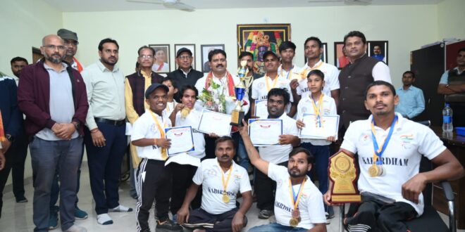 उप मुख्यमंत्री विजय शर्मा से उत्कृष्ट प्रदर्शन करने वाले खिलाड़ियों ने की सौजन्य मुलाकात: राज्यस्तरीय पैरा एथलेटिक्स प्रतियोगिता में कबीरधाम जिला के खिलाड़ियों का रहा दबदबा…..