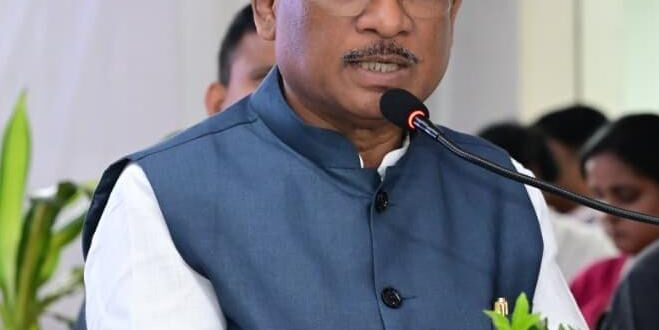 बिलासा देवी केवट एयरपोर्ट से रात्रि उड़ान सेवा का शुभारंभ: मुख्यमंत्री विष्णुदेव साय ने भरी पहली नाइट फ्लाइट….