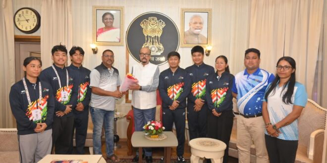 असम के तैराकों ने राज्यपाल डेका से की सौजन्य भेंट, 9 पदक जीतकर बने फर्स्ट रनर-अप….
