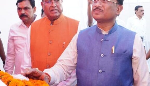 मुख्यमंत्री विष्णुदेव साय ने बड़ादेव की पूजा कर प्रदेशवासियों की सुख-समृद्धि की कामना की….