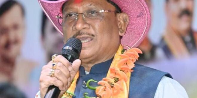 रंगों में घुला समरसता का संदेश: मुख्यमंत्री विष्णु देव साय होली मिलन समारोह में हुए शामिल….