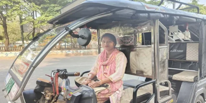 श्रम विभाग की योजनाओं से श्रमिक बनेंगे आत्मनिर्भर, मिलेगा स्वरोजगार का अवसर, दीदी ई-रिक्शा एवं ई-रिक्शा सहायता योजना से होगा श्रमिकों का सर्वांगीण विकास…..