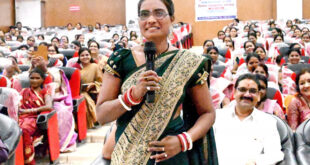 महतारी वंदन योजना से सशक्त हुई महिलाएं, श्रीमती सरस्वती केंवट ने बढ़ाया अपना होटल व्यवसाय….