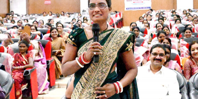 महतारी वंदन योजना से सशक्त हुई महिलाएं, श्रीमती सरस्वती केंवट ने बढ़ाया अपना होटल व्यवसाय….