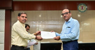 ई-ऑफिस में समयबद्ध कार्य करने और उपस्थिति में श्रेष्ठ प्रदर्शन करने वाले अधिकारी-कर्मचारियों को मुख्य सचिव ने किया सम्मानित….