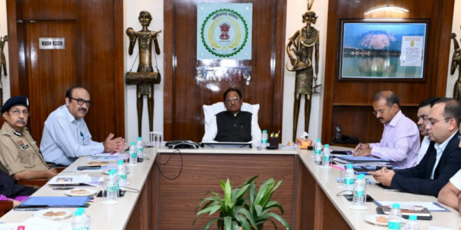 पश्चिम एशिया की परिस्थितियों पर मुख्यमंत्री की उच्चस्तरीय समीक्षा: वीडियो कॉन्फ्रेंसिंग के माध्यम से कमिश्नर, आईजी और कलेक्टरों को दिए निर्देश…..