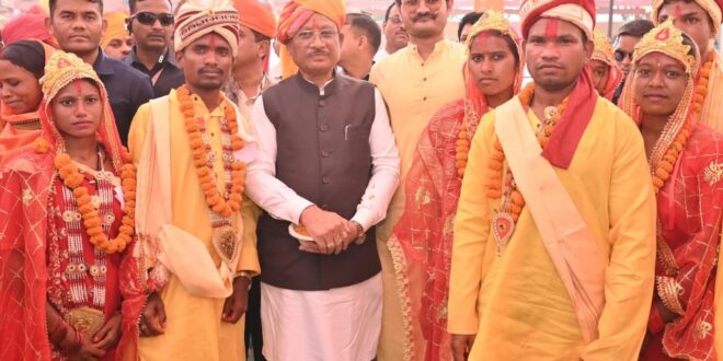 बेटियों के सम्मान का संकल्प: 240 नवविवाहित जोड़ों को मुख्यमंत्री ने दिया सुखद दांपत्य जीवन का आशीर्वाद….