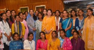 मंत्री श्रीमती लक्ष्मी राजवाड़े ने 600 छात्राओं को दिखाई द केरल स्टोरी 2, बेटियों के सुरक्षित और सशक्त भविष्य के लिए सामाजिक विषयों से कराया गया अवगत……