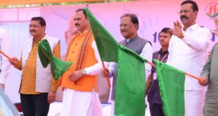 प्रदेश की लाइफलाइन हुई सशक्त: मुख्यमंत्री विष्णुदेव साय ने 370 नई एम्बुलेंस को दिखाई हरी झंडी…..