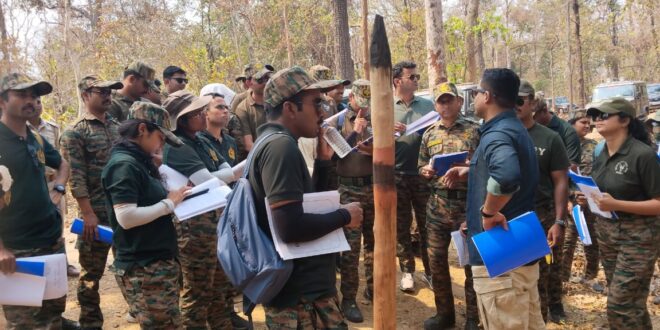 प्रशिक्षु आईएफएस अधिकारियों ने लघु वनोपजों से उत्पाद बनाने की प्रक्रिया देखी, प्रशिक्षु अधिकारियों ने जल, मृदा संरक्षण और वन प्रबंधन का लिया प्रशिक्षण…