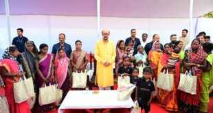 राज्यपाल रमेन डेका ने बैगा-बिरहोर आदिवासियों की संस्कृति को सहेजने की दी सीख, आर्चरी खिलाड़ियों को 5-5 हजार देने की घोषणा….