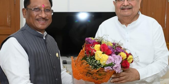 मुख्यमंत्री विष्णु देव साय ने विधानसभा अध्यक्ष डॉ. रमन सिंह से की सौजन्य मुलाकात….