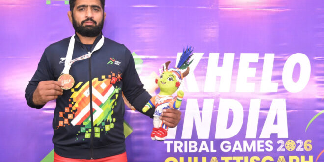 दूध बेचने से लेकर पहला करियर गोल्ड जीतने तकः जम्मू-कश्मीर के हमाम हुसैन की प्रेरणादायक कहानी…..