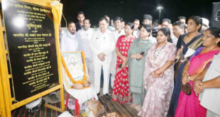 ट्रेफिक सिंग्नल में प्रतीक्षा करने वालों को अब तेज धूप व बारिश में नहीं होगी परेशानी चौक.चौराहों में बनेंगे प्रतीक्षा शेड: उद्योग मंत्री श्री लखनलाल देवांगन…..