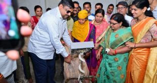 मंत्री गजेन्द्र यादव ने उचित मूल्य दुकान का किया औचक निरीक्षण, स्वयं चावल मापकर मशीन की सटीकता जॉचा…..