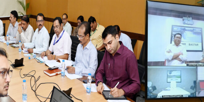 छत्तीसगढ़ के बस्तर संभाग से तेलंगाना एवं अन्य प्रांतो में प्रवासित परिवारों के लिए पुर्नवास के लिए बनेगी कार्ययोजना…