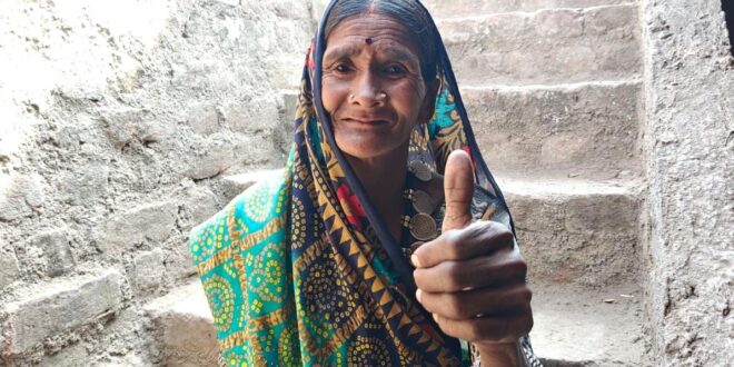 महतारी वंदन योजना से प्रदेश की महिलाओं को मिल रहा आर्थिक संबल….