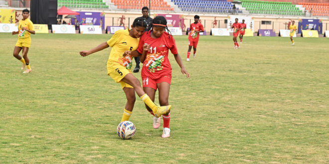 महिला फुटबॉल में छत्तीसगढ़ का शानदार प्रदर्शन, झारखंड को हराकर जीता स्वर्ण पदक…..