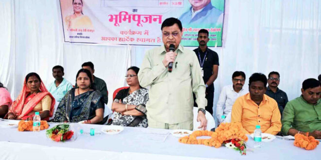 विकास की नींव रखने वाले हाथों का सम्मान: श्रमिक सम्मेलन में योजनाओं की सौगात से खिले श्रमिकों के चेहरे…..