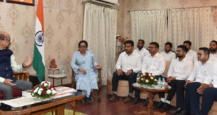 राज्यपाल रमेन डेका से प्रशिक्षणरत नायब तहसीलदारों ने की सौजन्य भेंट….