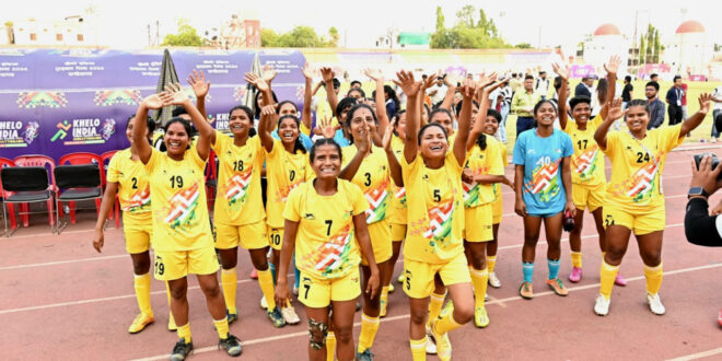महिला फुटबॉल में छत्तीसगढ़ का शानदार प्रदर्शन, झारखंड को हराकर जीता स्वर्ण पदक….