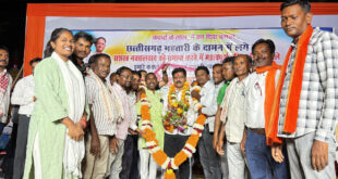 छत्तीसगढ़ सशस्त्र नक्सलवाद से मुक्ति पर उप मुख्यमंत्री विजय शर्मा का हुआ भव्य ऐतिहासिक अभिनंदन…..