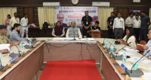 राज्यपाल रमेन डेका ने ली ब्लॉक स्तरीय प्रशासनिक अधिकारियों की समीक्षा बैठक….