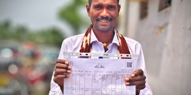 स्वामित्व योजना से ग्रामीणों को मिला मालिकाना हक : बालोद में अधिकार अभिलेख वितरण तेज…..