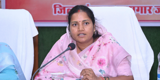 साड़ी गुणवत्ता पर सरकार सख्त, मंत्री श्रीमती राजवाड़े के निर्देश पर जांच तेज, प्रबंध संचालक खादी एवं ग्रामोद्योग बोर्ड को पत्र जारी,दोष मिलने पर कार्रवाई और साड़ियों के बदलाव के निर्देश…..