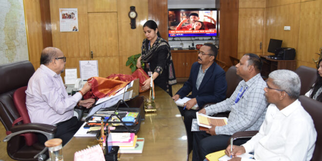 राज्यपाल रमेन डेका ने कोसा वस्त्रों के नवाचार और बुनकरों के आर्थिक सशक्तिकरण पर दिया जोर…..