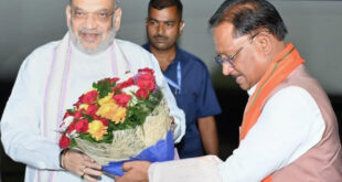 केंद्रीय गृह मंत्री अमित शाह पहुंचे रायपुर: मुख्यमंत्री विष्णुदेव साय ने किया आत्मीय स्वागत….