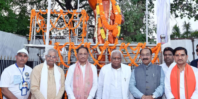 सुशासन तिहार 2026: मुख्यमंत्री विष्णु देव साय ने किया मुंगेली नगर के चौक-चौराहों में स्थापित प्रतिमाओं का अनावरण…..