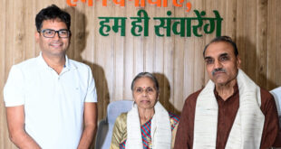 बस्तर में चिकित्सा की अलख जगाने वाले पद्मश्री डॉ. गोडबोले दंपति का वित्त मंत्री ओपी चौधरी ने किया आत्मीय अभिनंदन