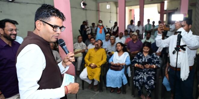 रायगढ़ में पहाड़ मंदिर समिति की बैठक में शामिल हुए वित्त मंत्री ओपी चौधरी…..